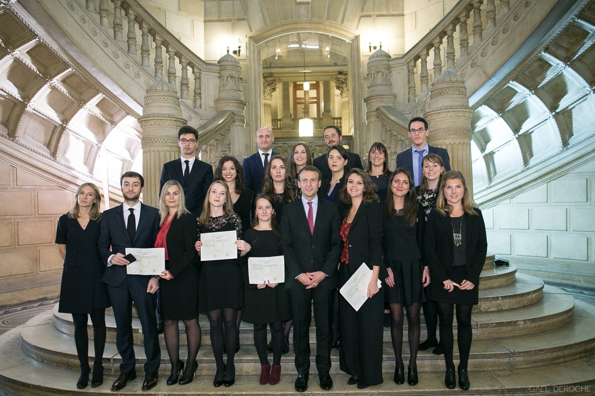 Photographe evenementiel paris corporate entreprise remise diplome